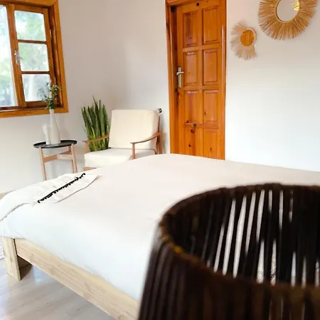 Homestay Oase Garden Cirali