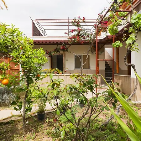 Oase Garden Homestay