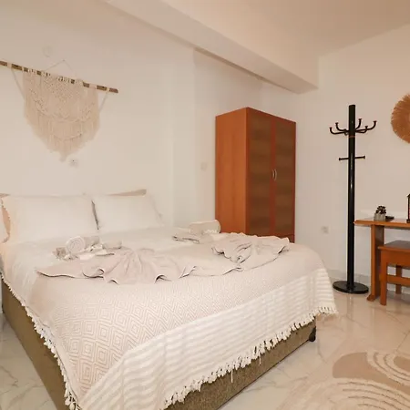 Homestay Oase Garden Cirali
