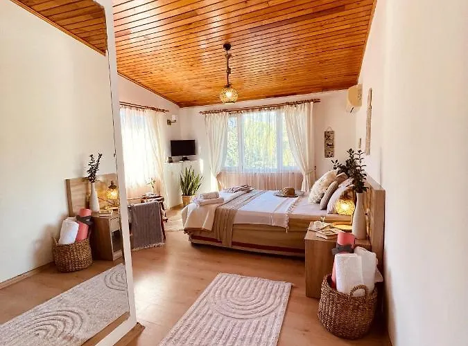 Oase Garden Проживание в семье Чирали